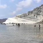 Kola Oda ve Kahvaltı